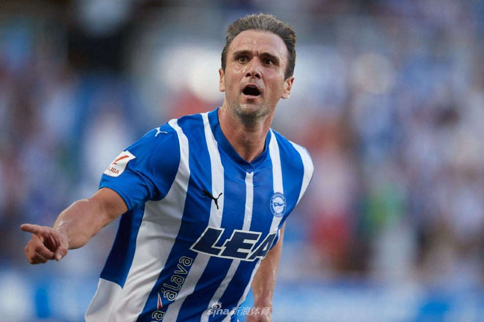 线作战中展 线作战中展