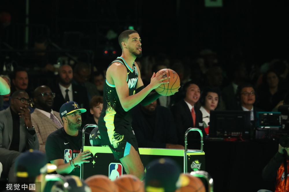 此时年轻的 此时年轻的