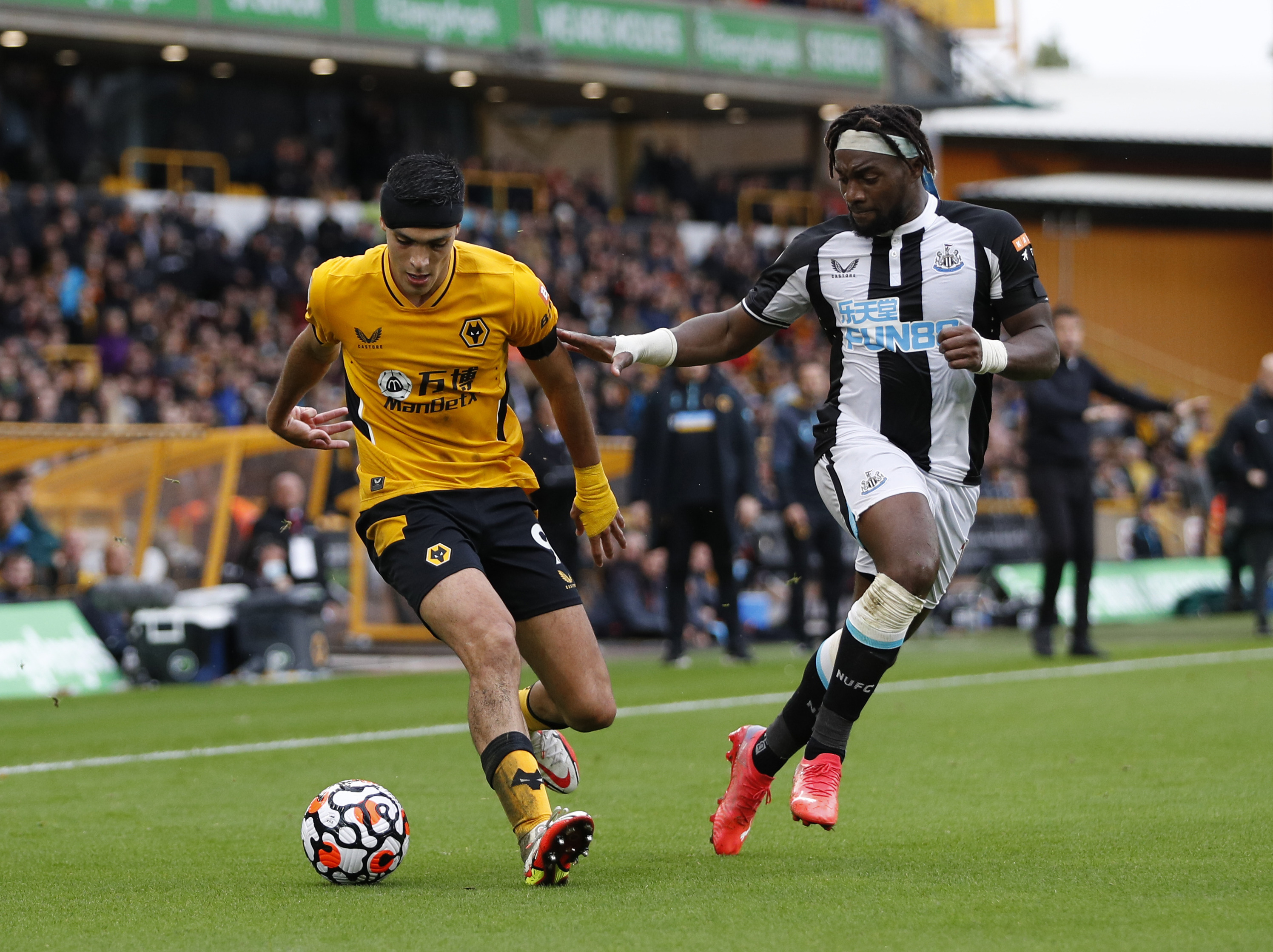 纽卡斯尔联 纽卡斯尔联