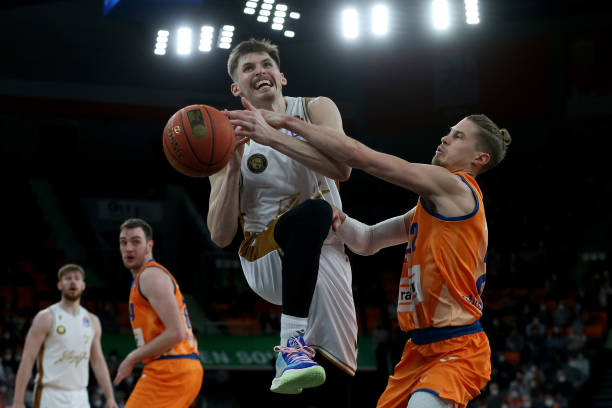 相关的长尾 相关的长尾