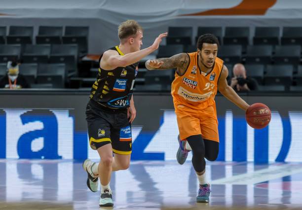 而在雅克松 而在雅克松